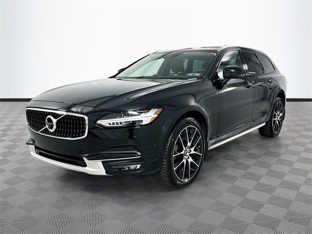 2018 Volvo V90 Cross Country Base