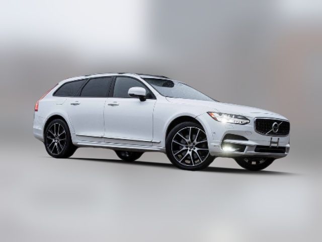 2018 Volvo V90 Cross Country Base