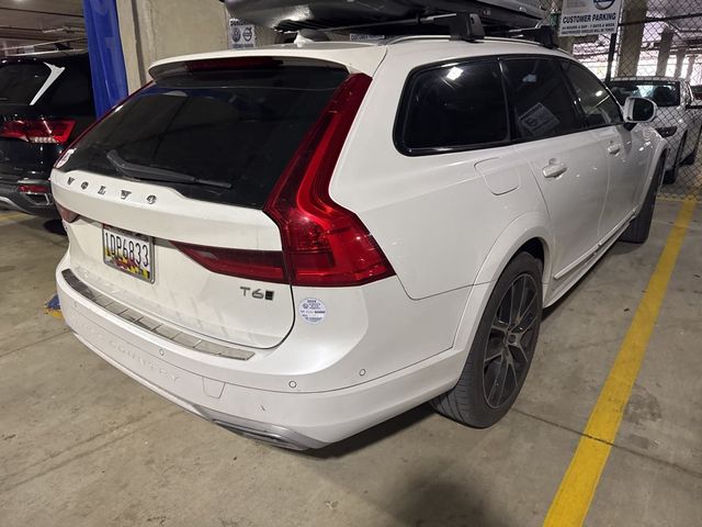 2018 Volvo V90 Cross Country Base