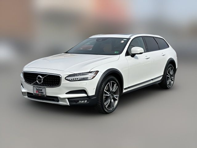 2018 Volvo V90 Cross Country Base