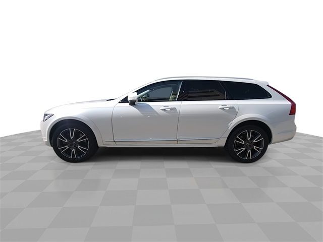 2018 Volvo V90 Cross Country Base