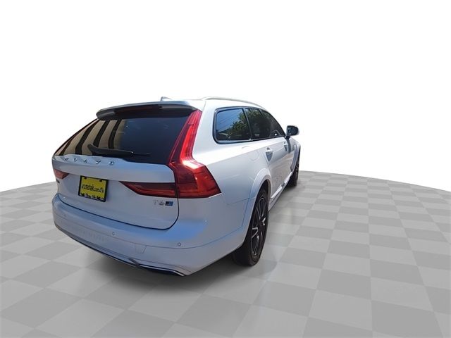 2018 Volvo V90 Cross Country Base