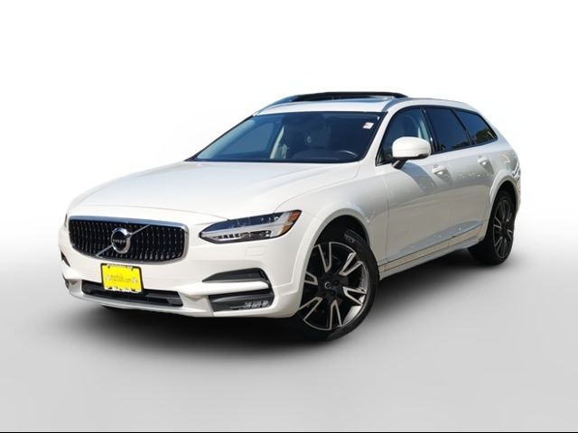 2018 Volvo V90 Cross Country Base