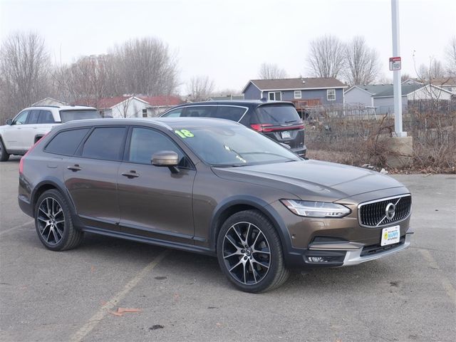 2018 Volvo V90 Cross Country Base