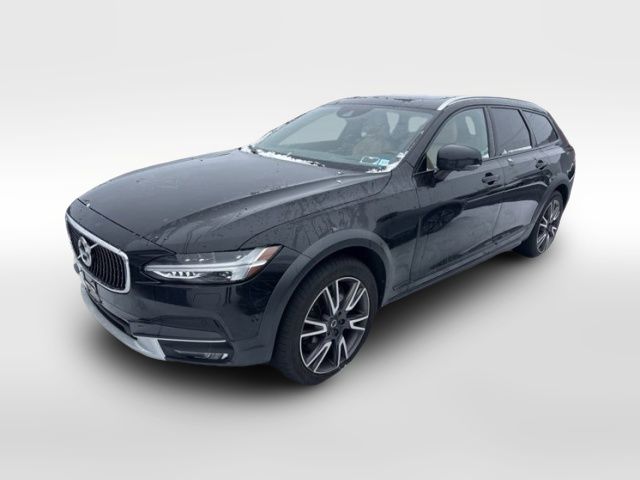 2018 Volvo V90 Cross Country Base