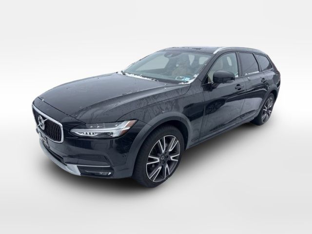 2018 Volvo V90 Cross Country Base