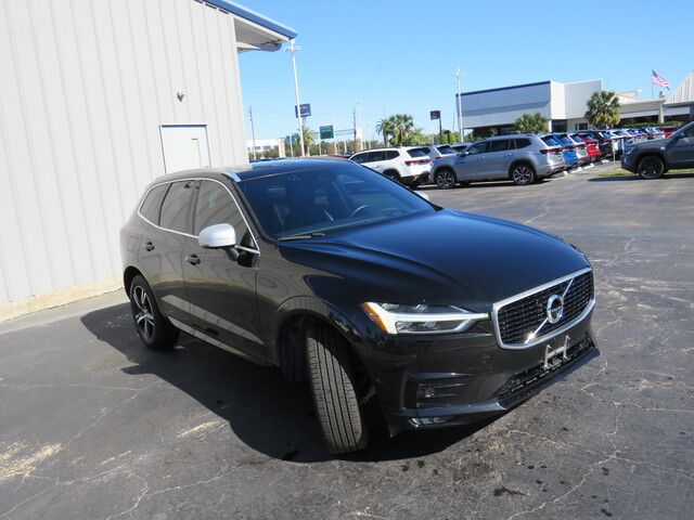 2018 Volvo XC60 R-Design