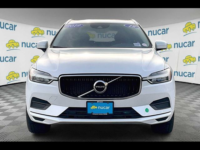 2018 Volvo XC60 Momentum