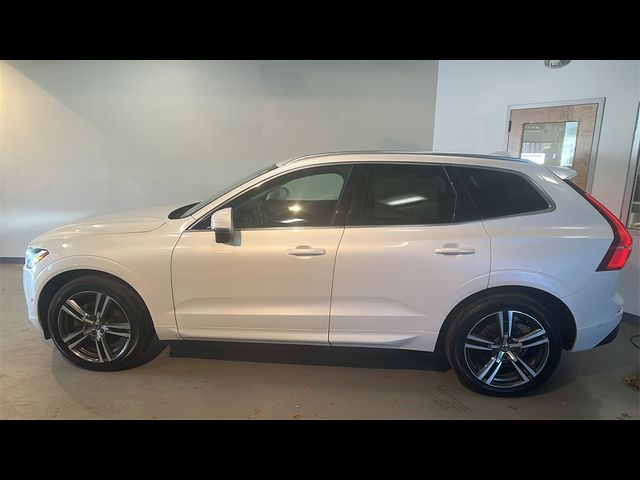 2018 Volvo XC60 Momentum