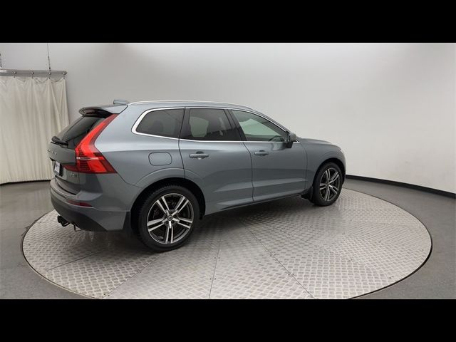 2018 Volvo XC60 Momentum