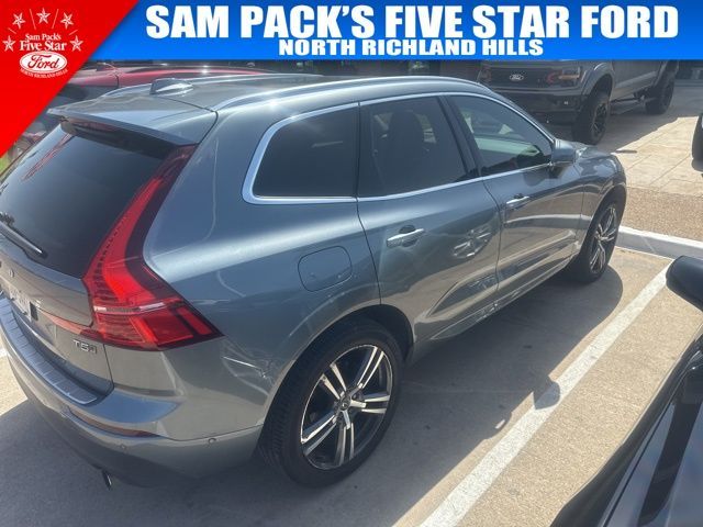 2018 Volvo XC60 Momentum
