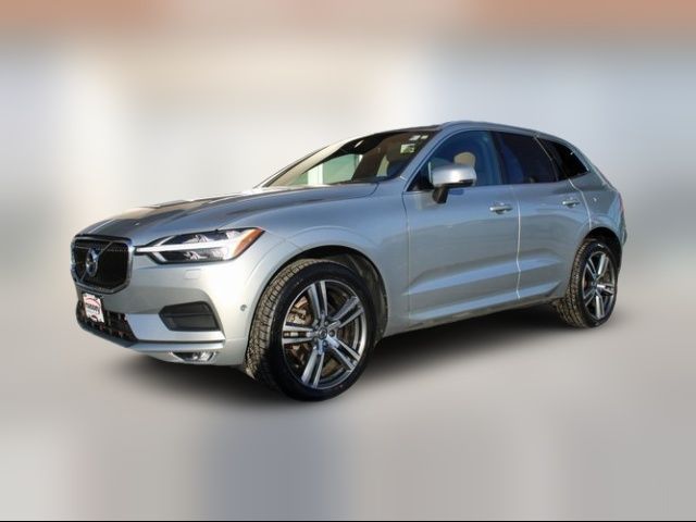 2018 Volvo XC60 Momentum