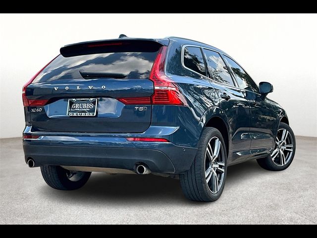 2018 Volvo XC60 Momentum