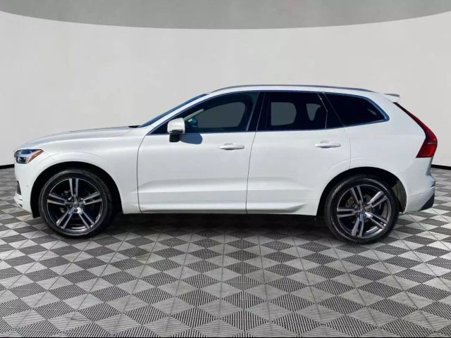 2018 Volvo XC60 Momentum