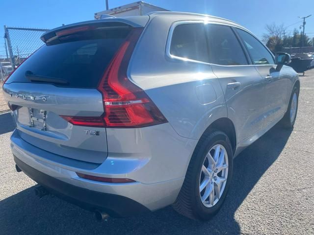 2018 Volvo XC60 Momentum