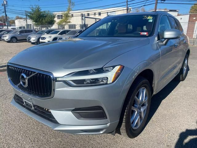 2018 Volvo XC60 Momentum