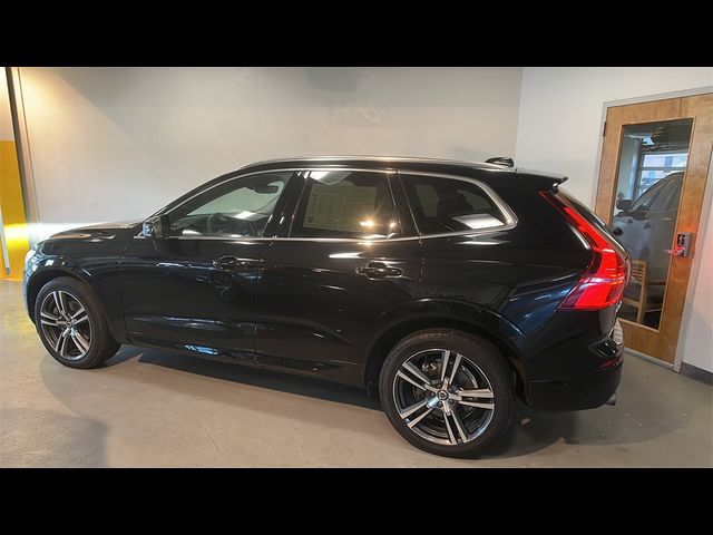 2018 Volvo XC60 Momentum