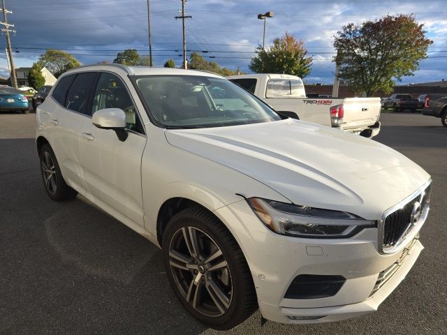 2018 Volvo XC60 Momentum