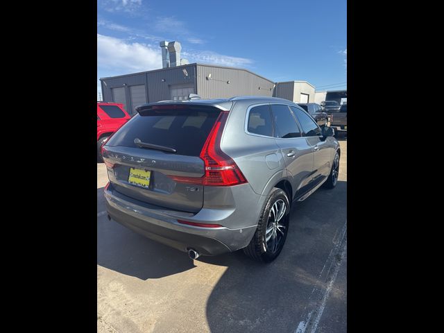 2018 Volvo XC60 Momentum