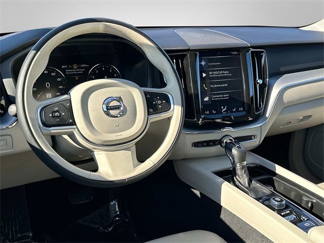 2018 Volvo XC60 Momentum