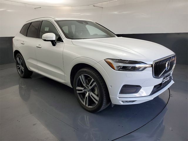 2018 Volvo XC60 Momentum