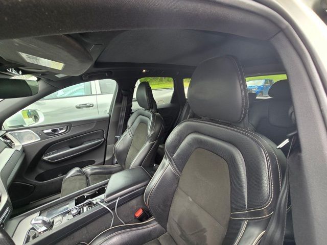 2018 Volvo XC60 R-Design