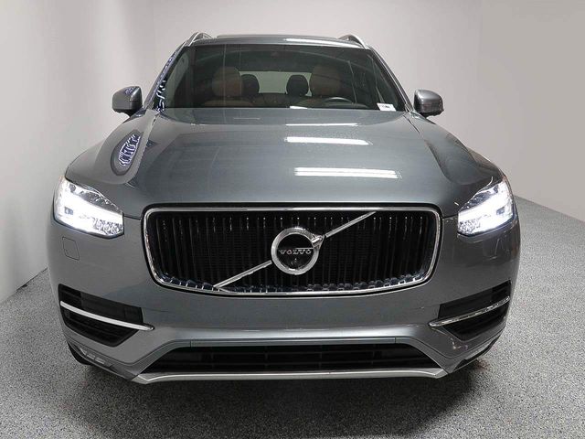 2018 Volvo XC90 Momentum