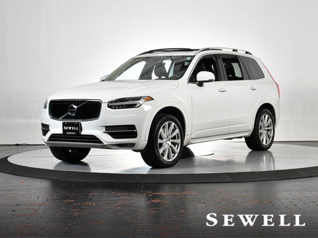 2018 Volvo XC90 Momentum