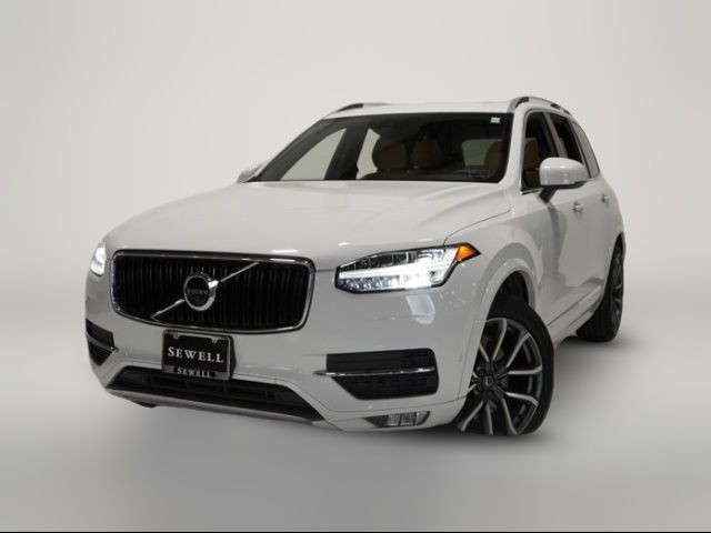 2018 Volvo XC90 Momentum
