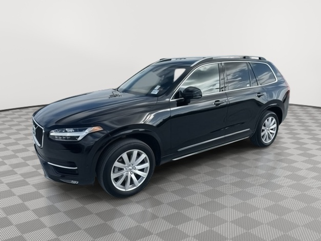 2018 Volvo XC90 Momentum