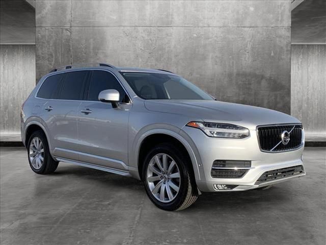 2018 Volvo XC90 Momentum