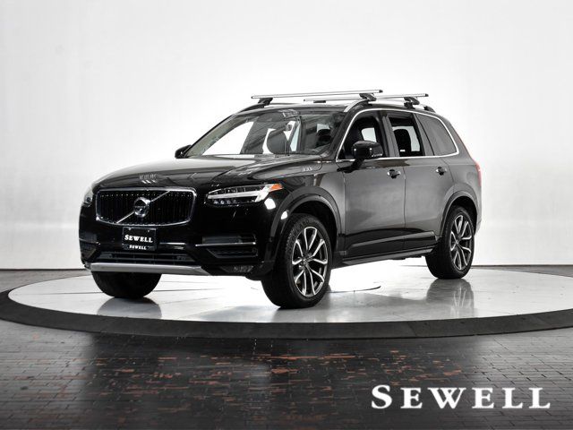 2018 Volvo XC90 Momentum