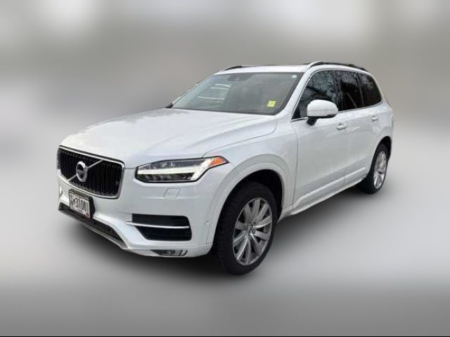 2018 Volvo XC90 Momentum