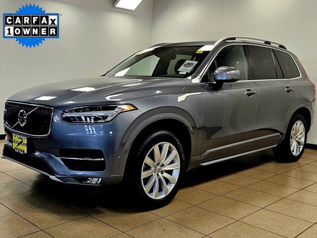 2018 Volvo XC90 Momentum