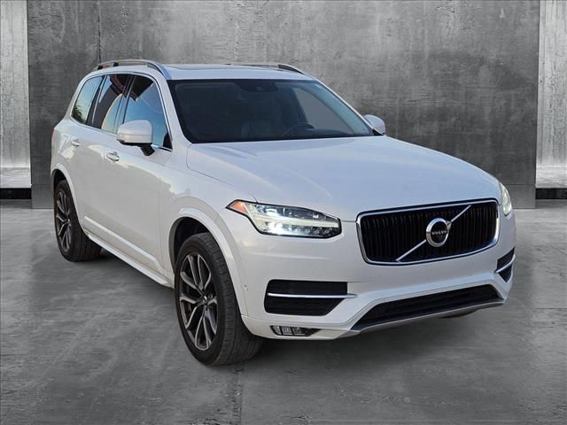 2018 Volvo XC90 Momentum