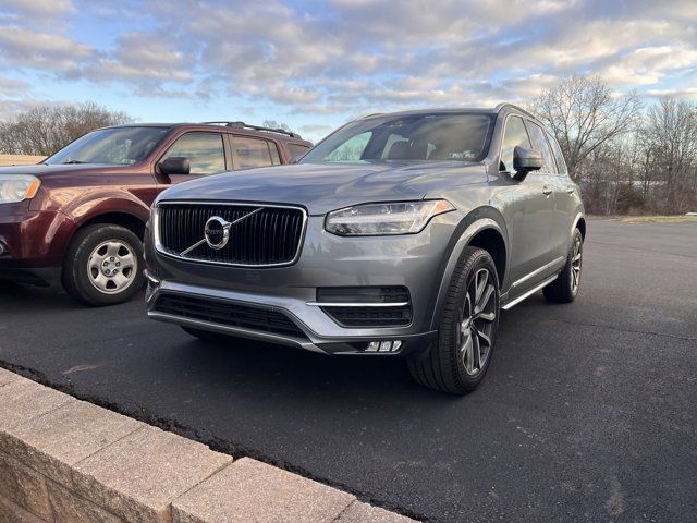 2018 Volvo XC90 Momentum