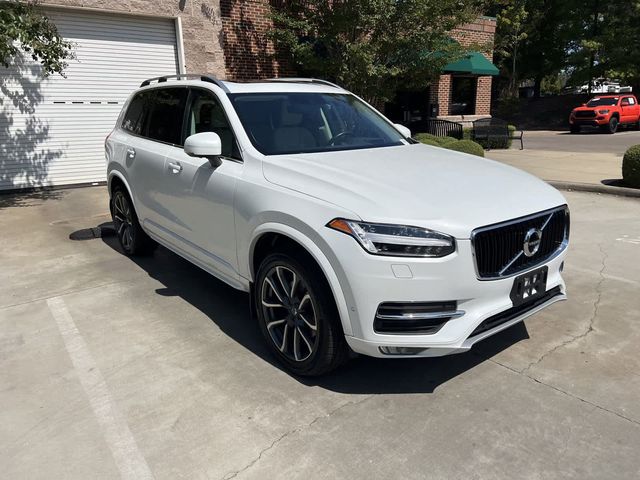 2018 Volvo XC90 Momentum