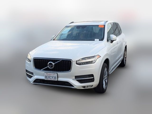 2018 Volvo XC90 Momentum