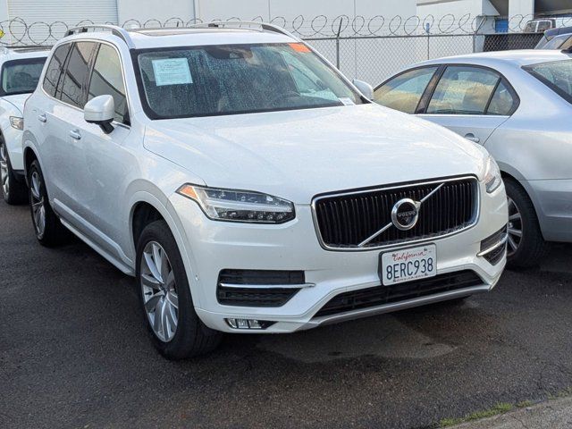 2018 Volvo XC90 Momentum