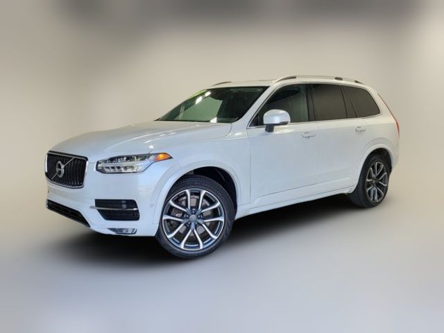 2018 Volvo XC90 Momentum