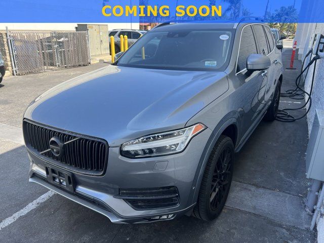 2018 Volvo XC90 Momentum