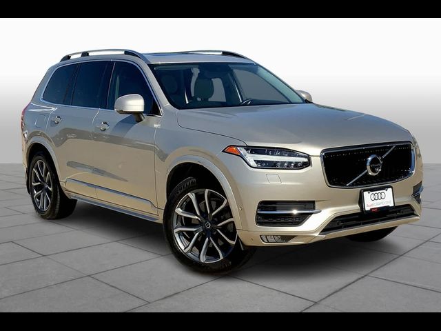 2018 Volvo XC90 Momentum