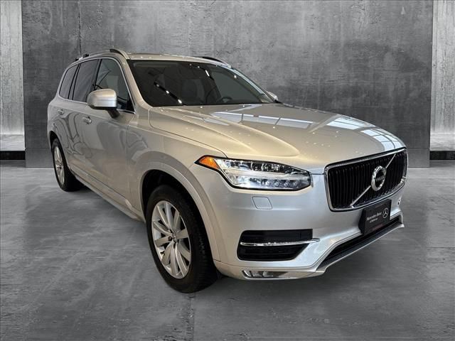 2018 Volvo XC90 Momentum