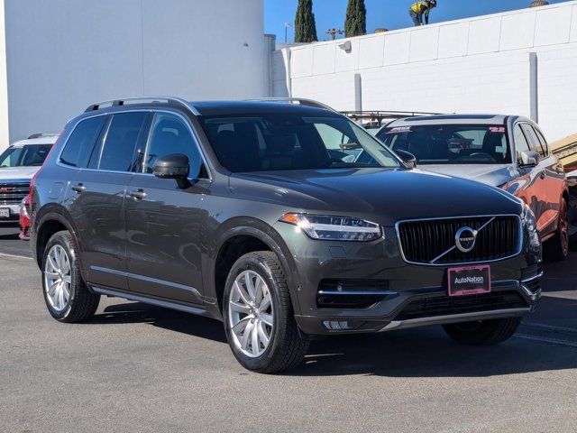 2018 Volvo XC90 Momentum