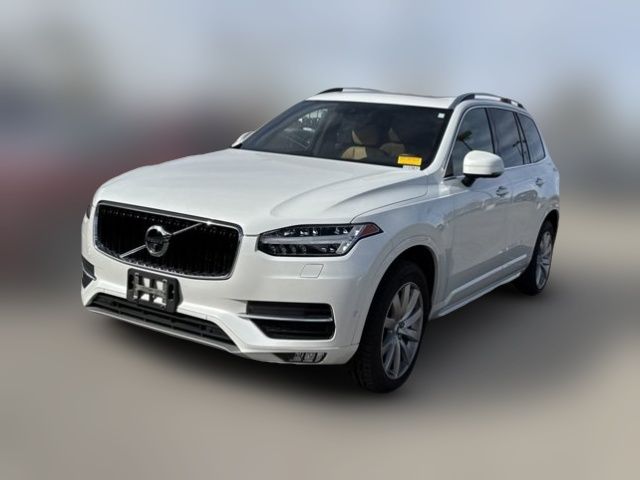 2018 Volvo XC90 Momentum