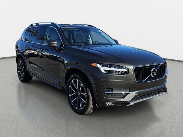 2018 Volvo XC90 Momentum