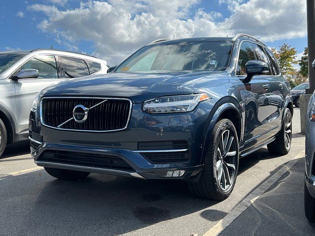 2018 Volvo XC90 Momentum