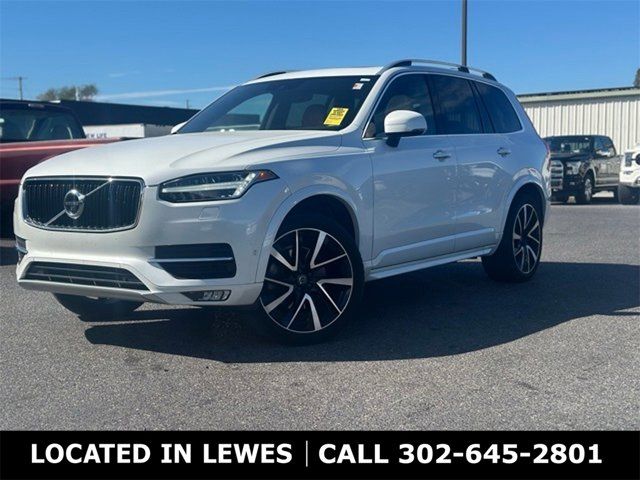 2018 Volvo XC90 Momentum