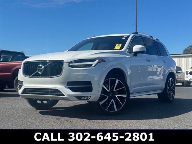 2018 Volvo XC90 Momentum