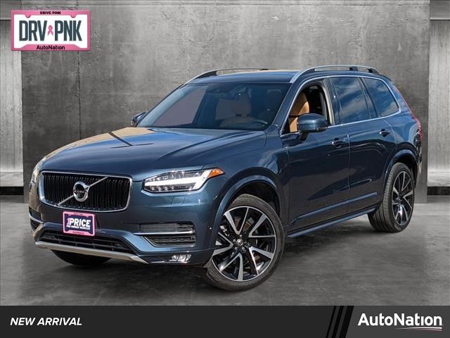 2018 Volvo XC90 Momentum